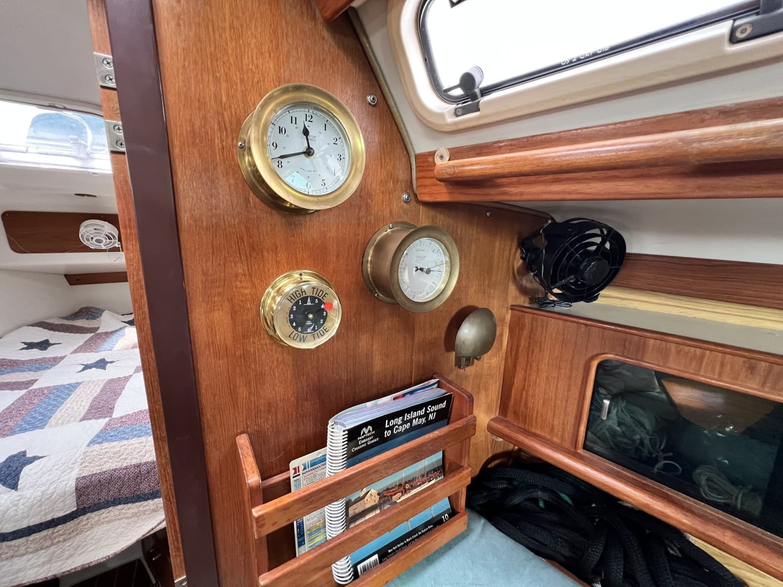 1997 Catalina 380 - Photo 32