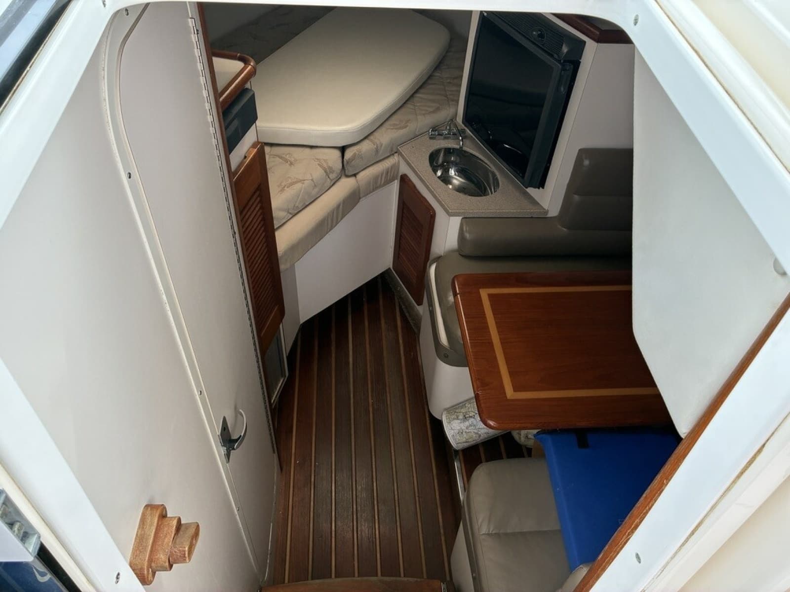 2003 Pursuit 3070 Express - Photo 13