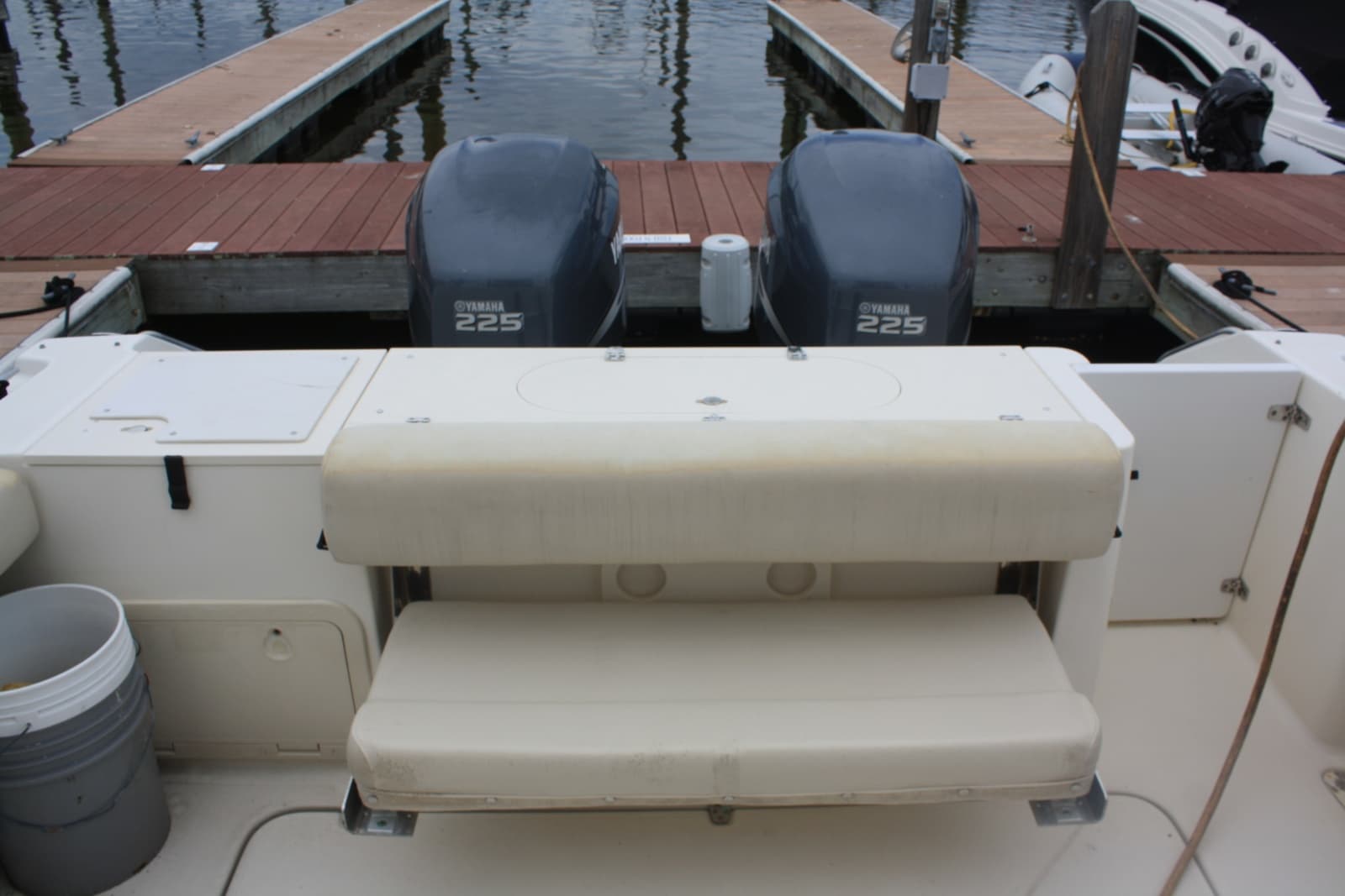 2003 Pursuit 3070 Express - Photo 11