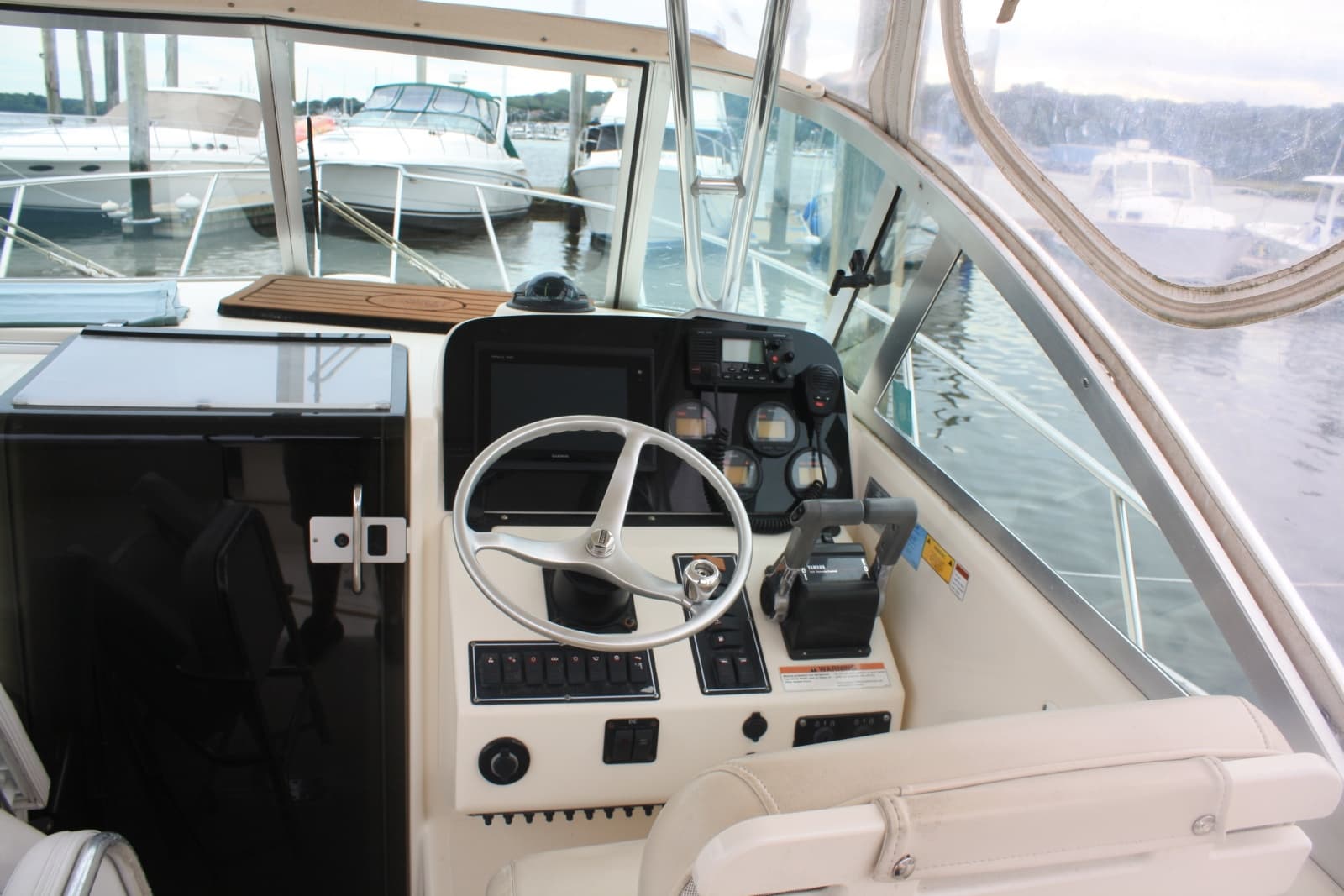 2003 Pursuit 3070 Express - Photo 6