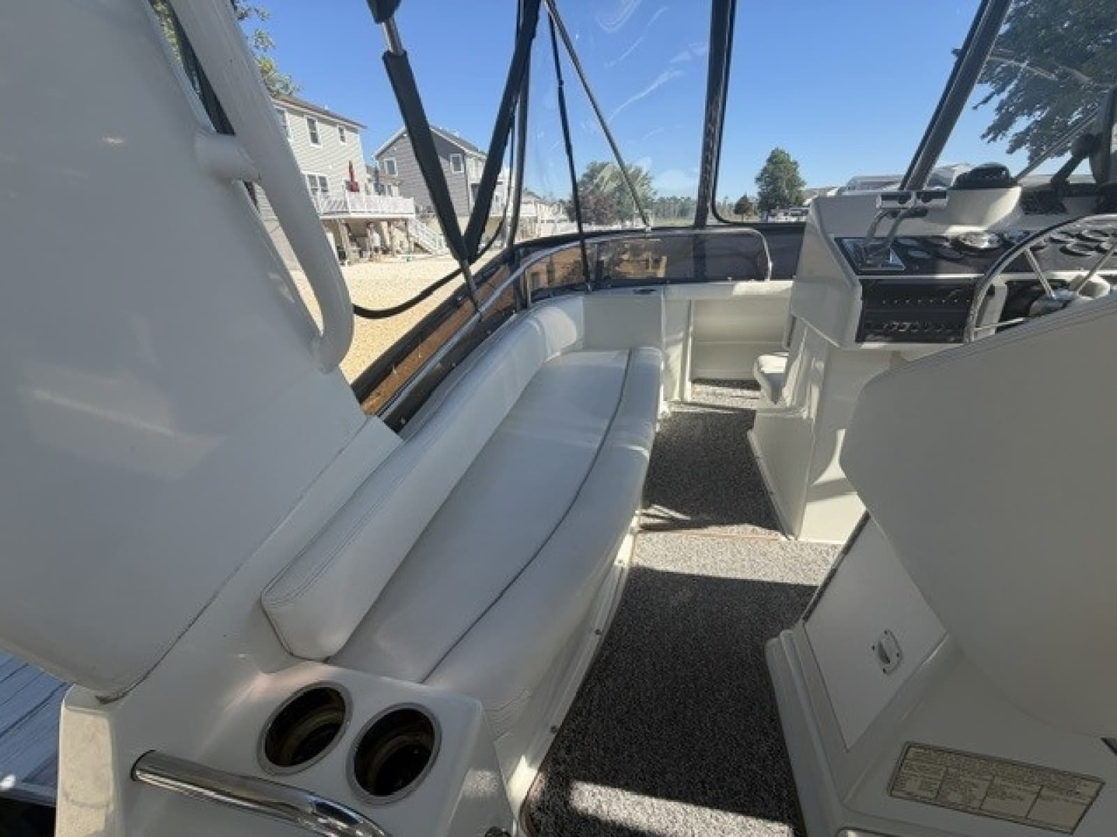 1993 Silverton 34 Motor Yacht - Photo 34
