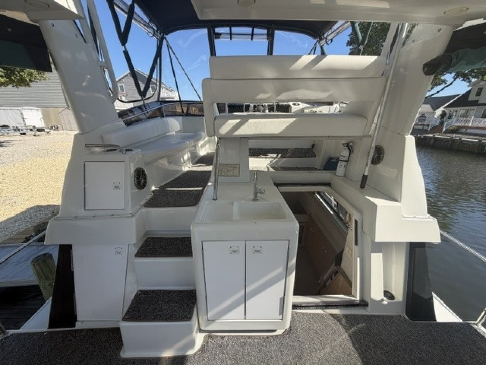 1993 Silverton 34 Motor Yacht - Photo 22