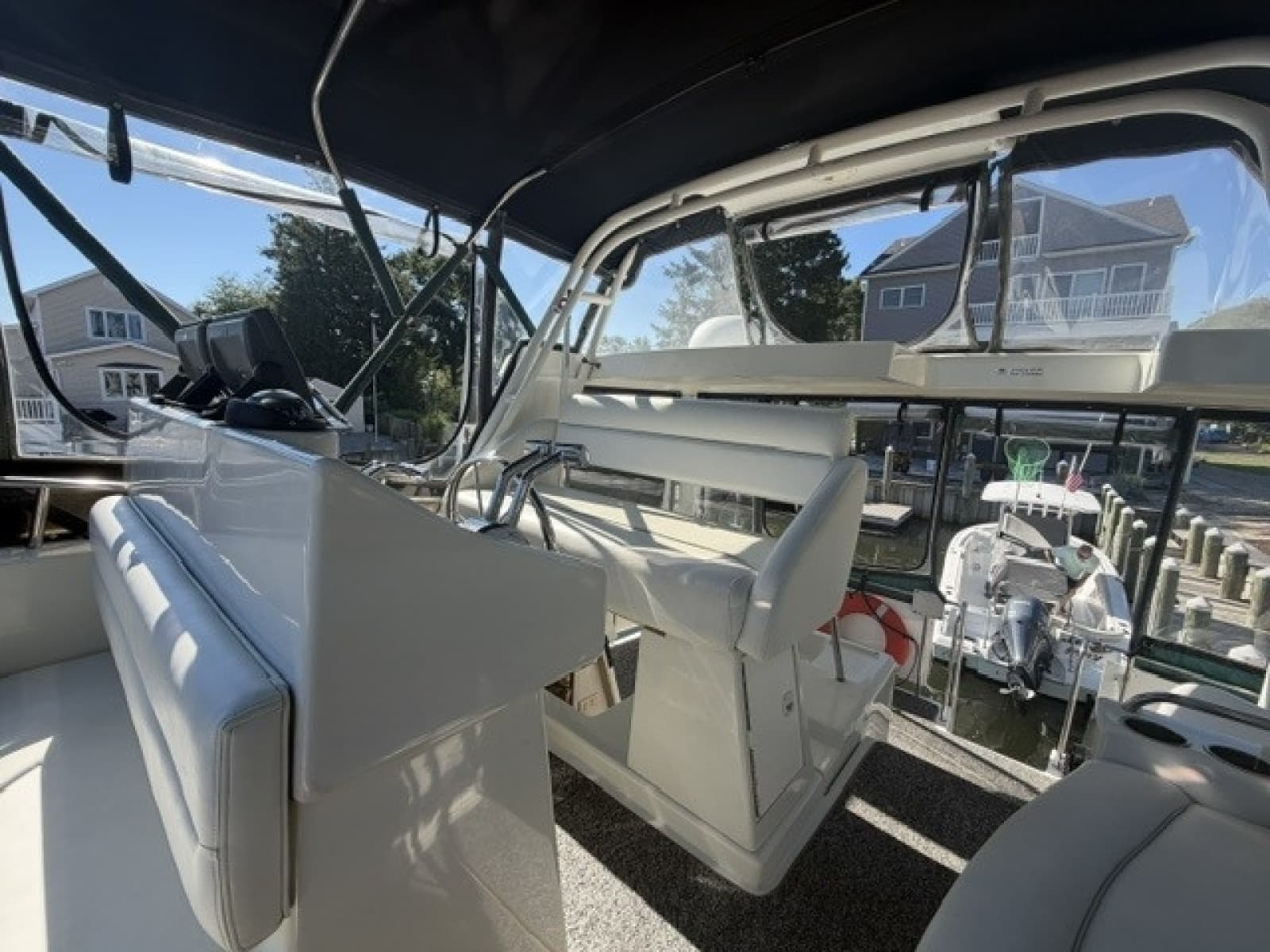 1993 Silverton 34 Motor Yacht - Photo 37