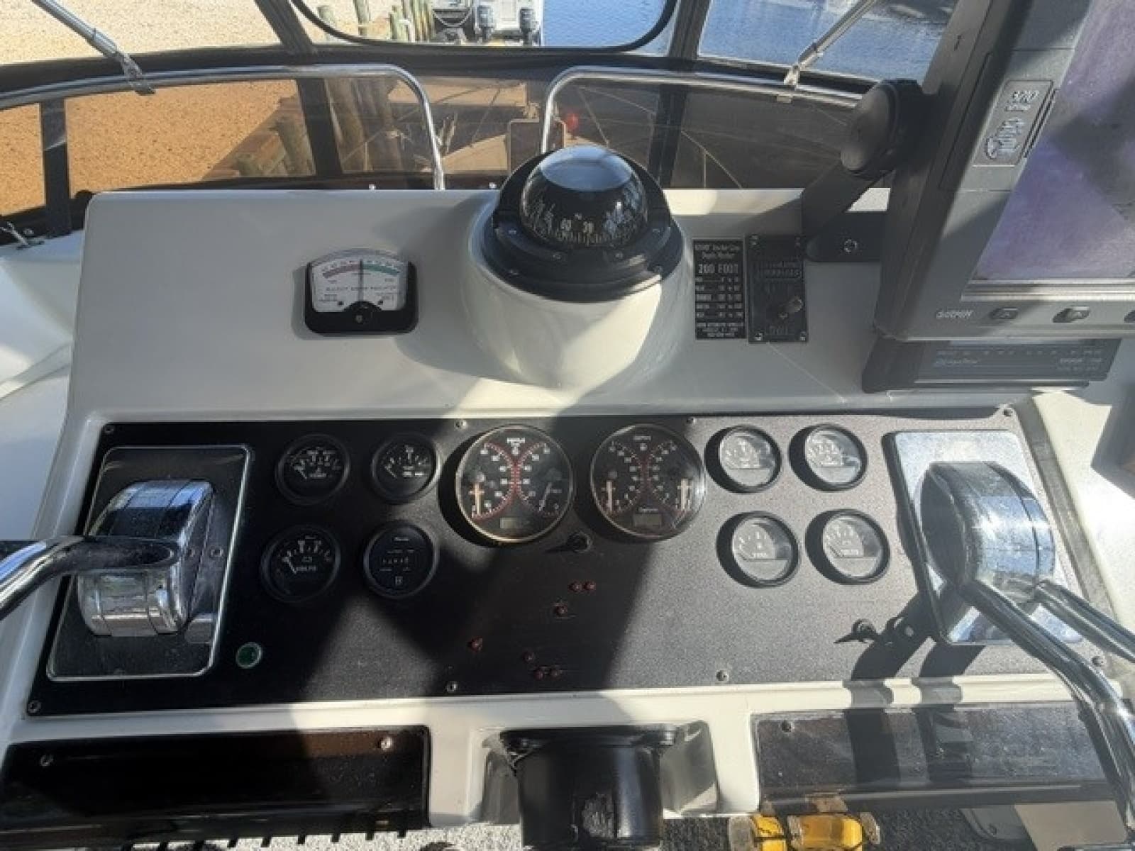 1993 Silverton 34 Motor Yacht - Photo 43