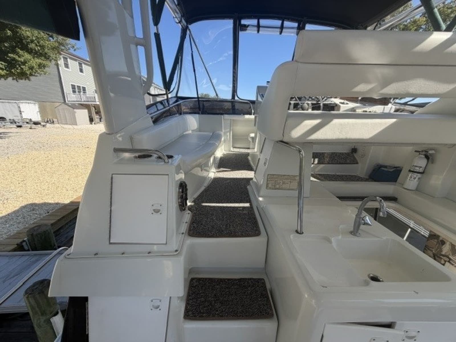 1993 Silverton 34 Motor Yacht - Photo 32