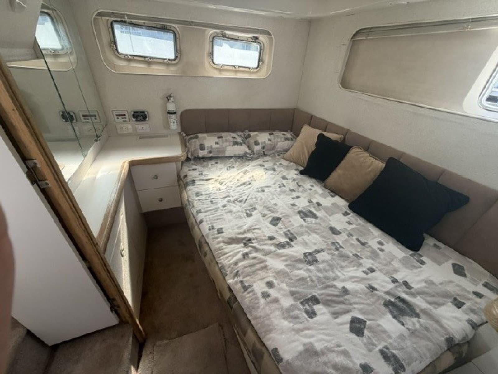 1993 Silverton 34 Motor Yacht - Photo 81