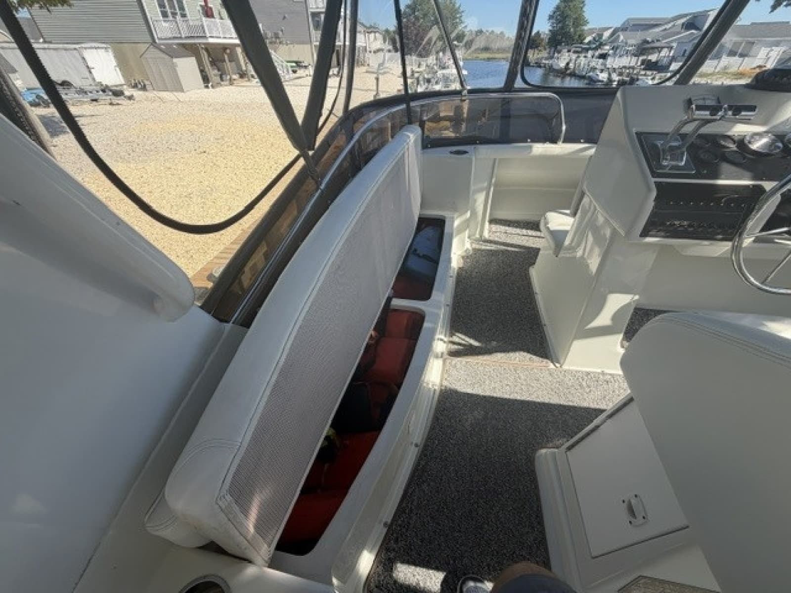 1993 Silverton 34 Motor Yacht - Photo 35