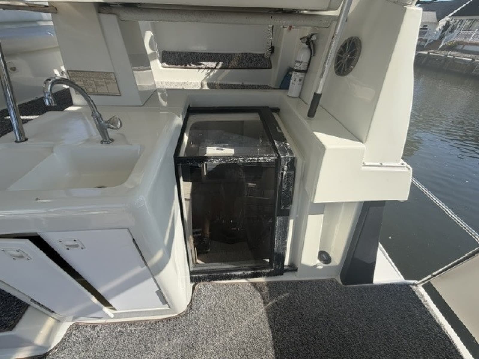 1993 Silverton 34 Motor Yacht - Photo 50
