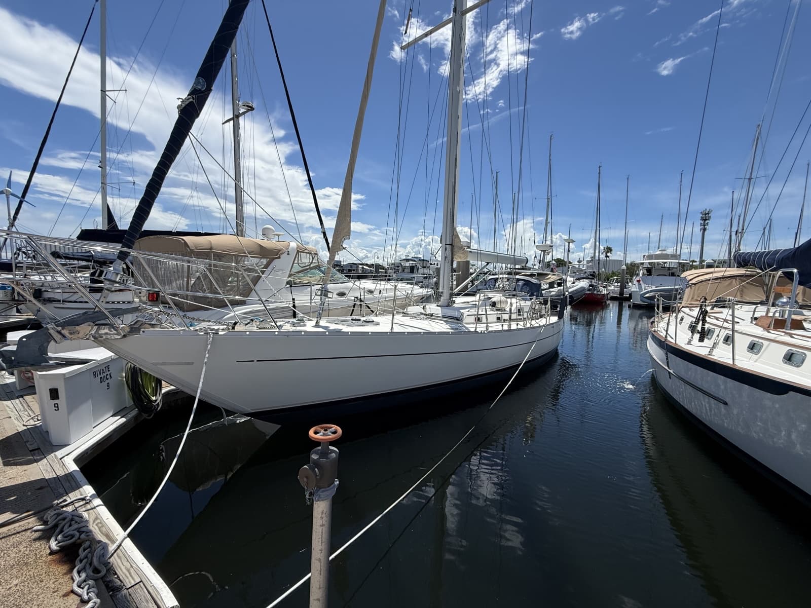 2011 Reliance 44 - Photo 35