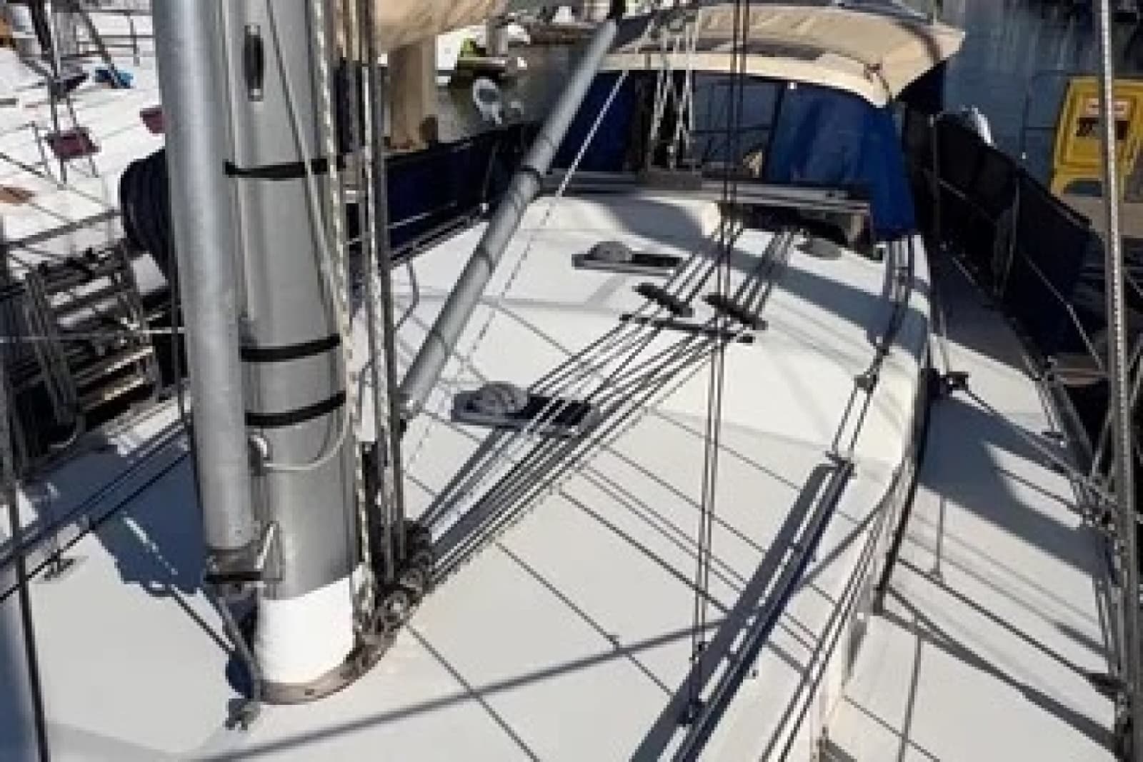 2011 Reliance 44 - Photo 23