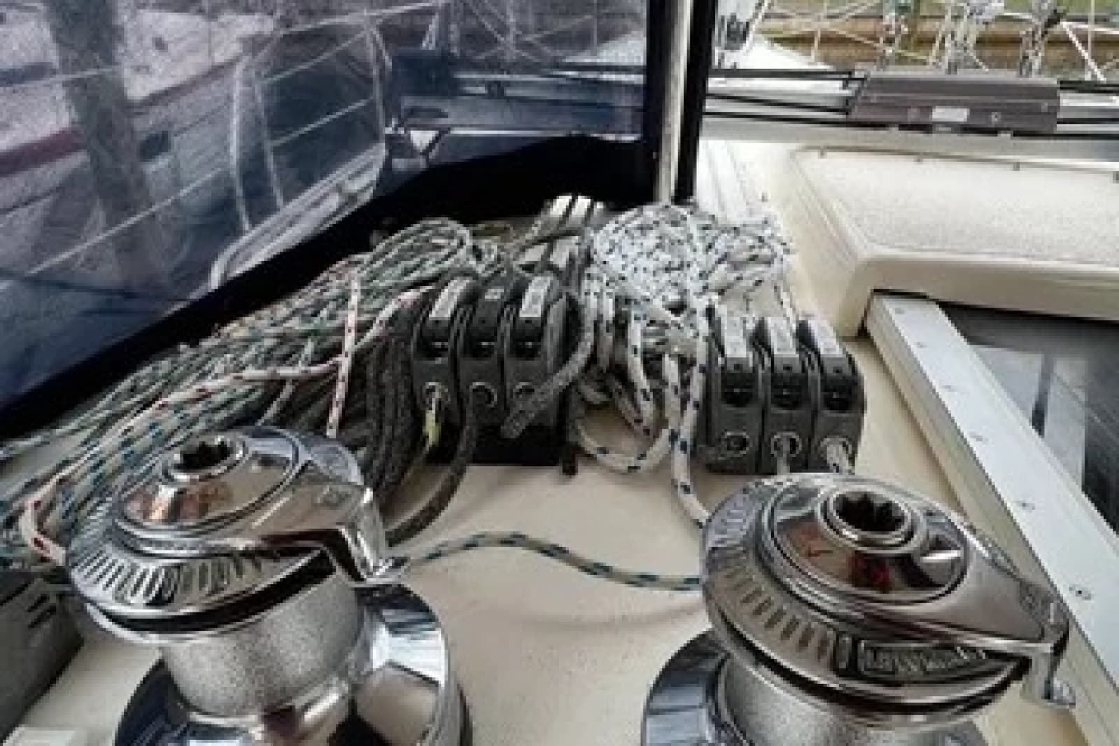 2011 Reliance 44 - Photo 27