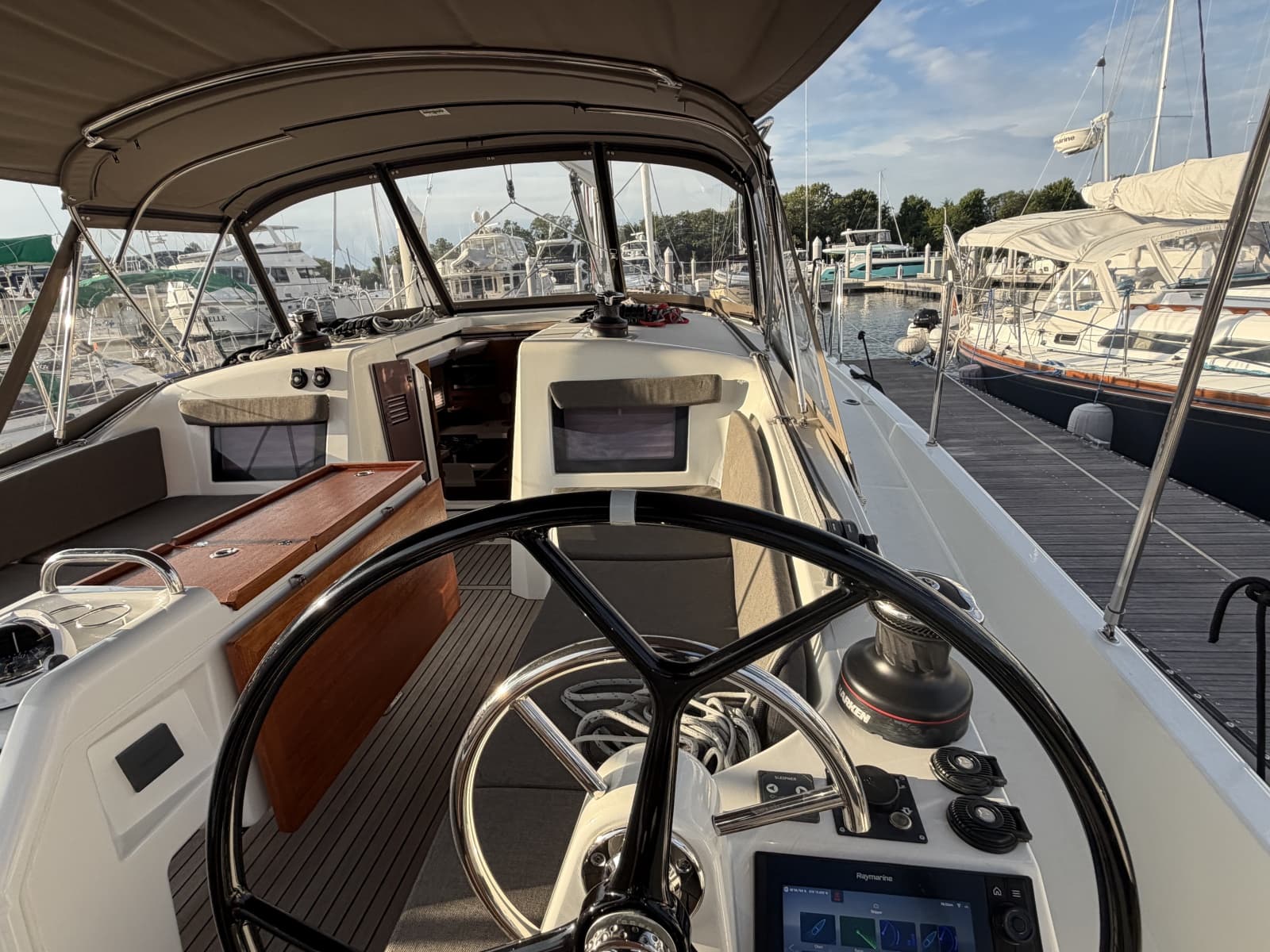 2024 Jeanneau Sun Odyssey 410 - Photo 8