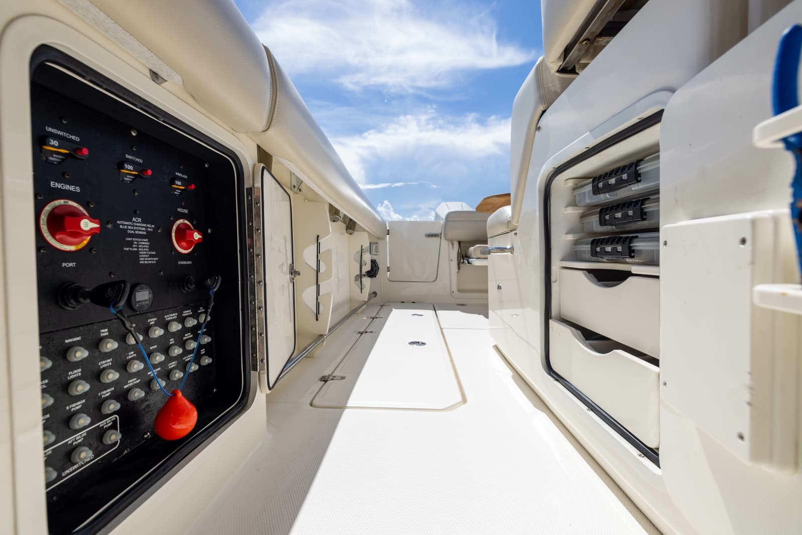 2024 Boston Whaler 330 Outrage - Photo 59
