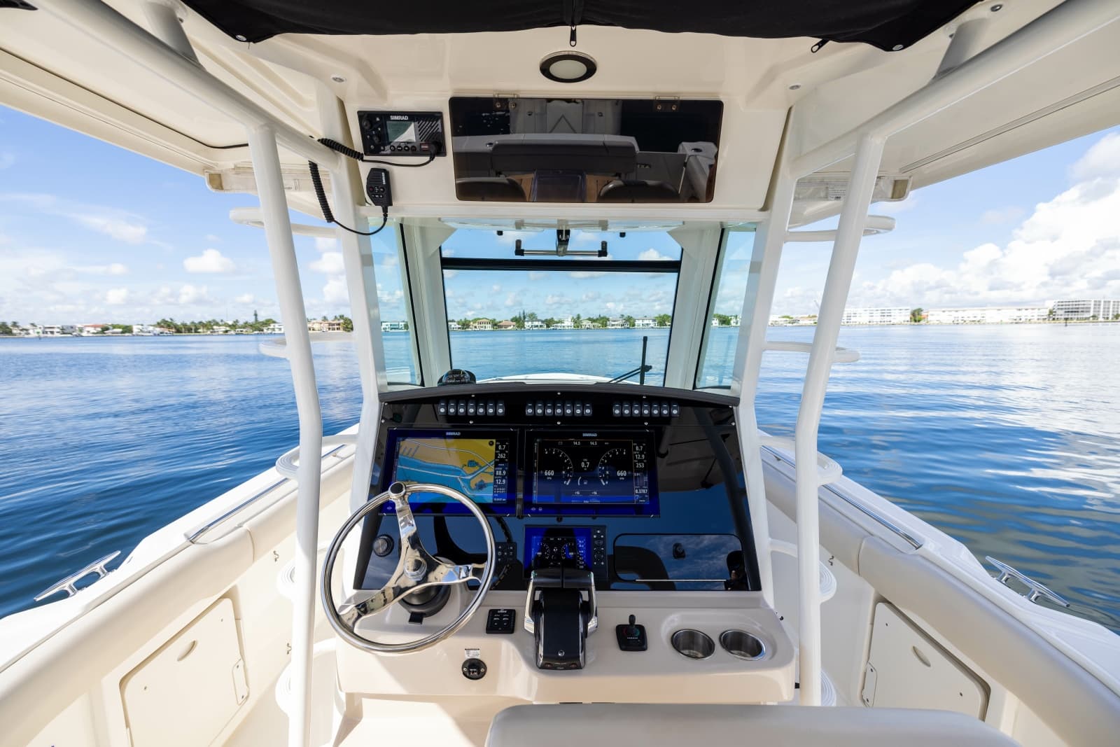 2024 Boston Whaler 330 Outrage - Photo 36