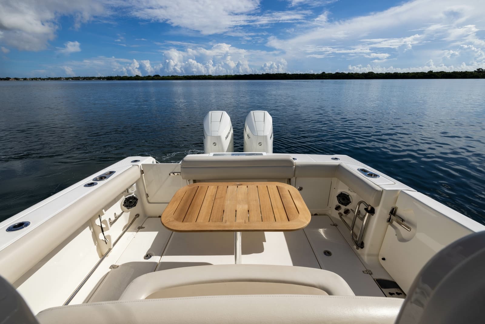 2024 Boston Whaler 330 Outrage - Photo 43