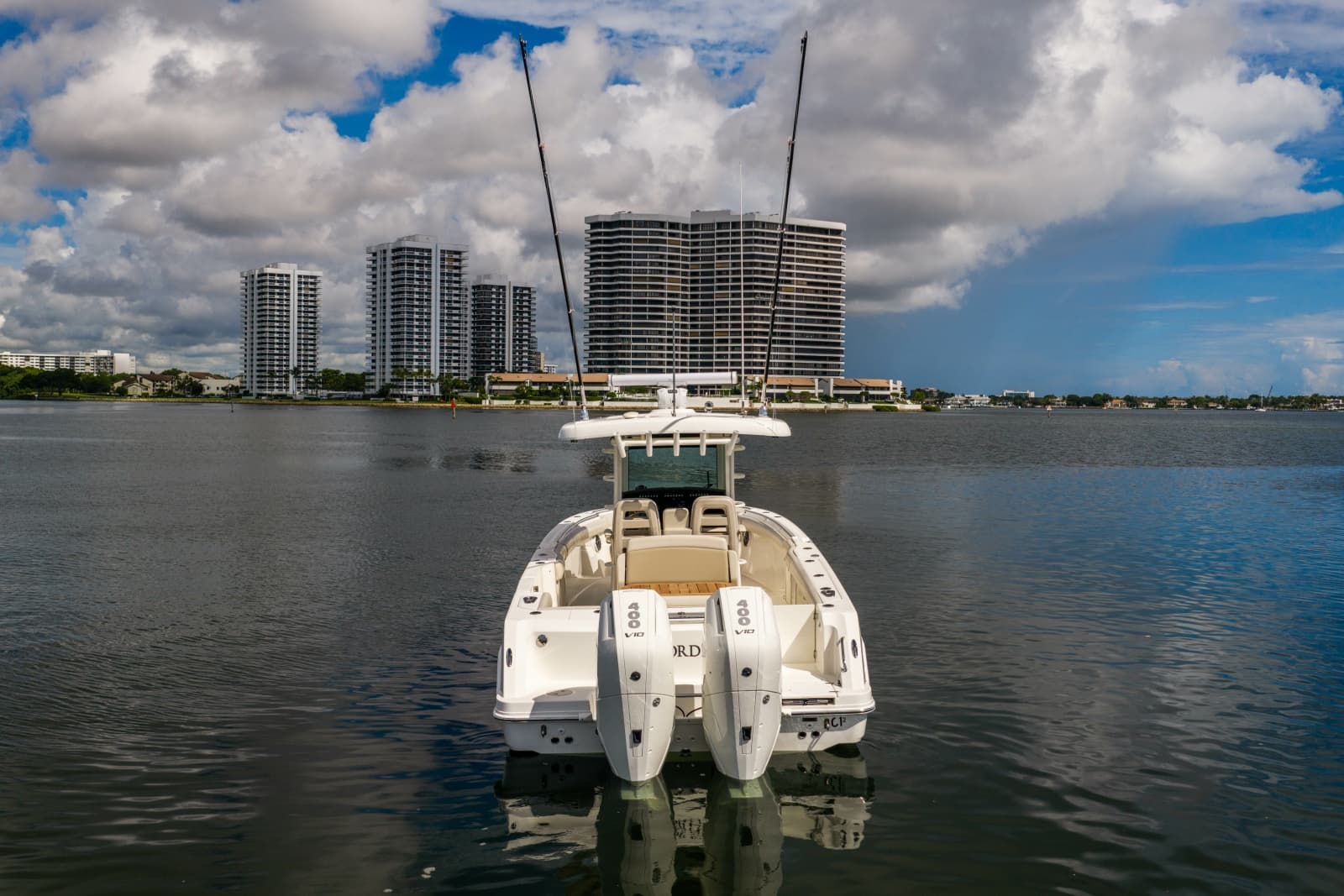 2024 Boston Whaler 330 Outrage - Photo 5