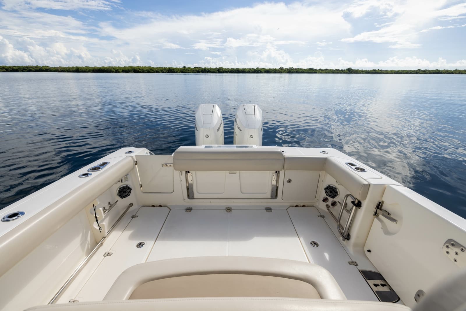 2024 Boston Whaler 330 Outrage - Photo 55
