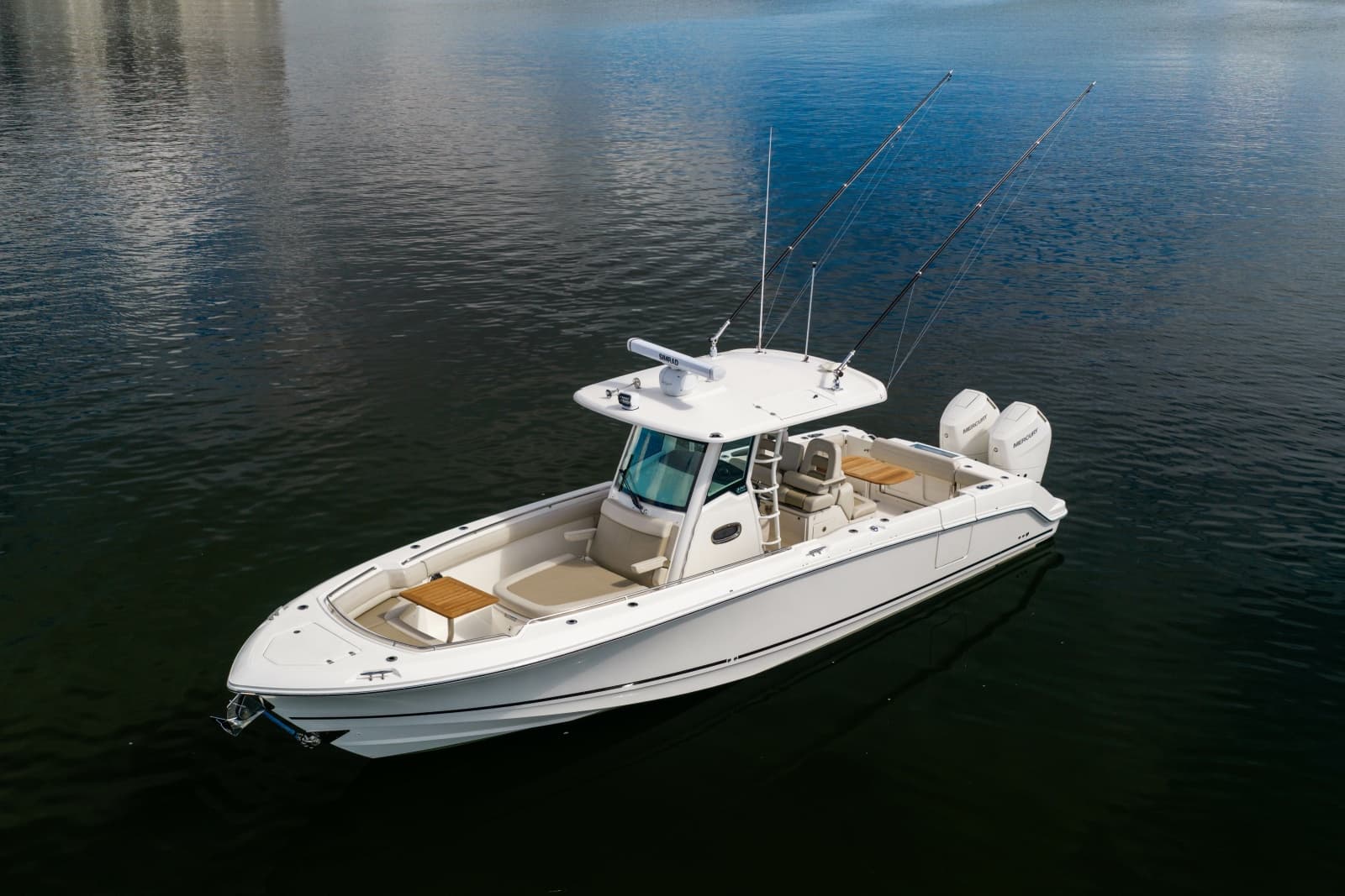 2024 Boston Whaler 330 Outrage - Photo 9