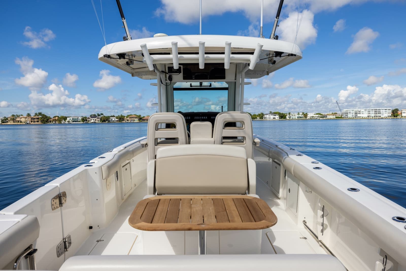 2024 Boston Whaler 330 Outrage - Photo 51