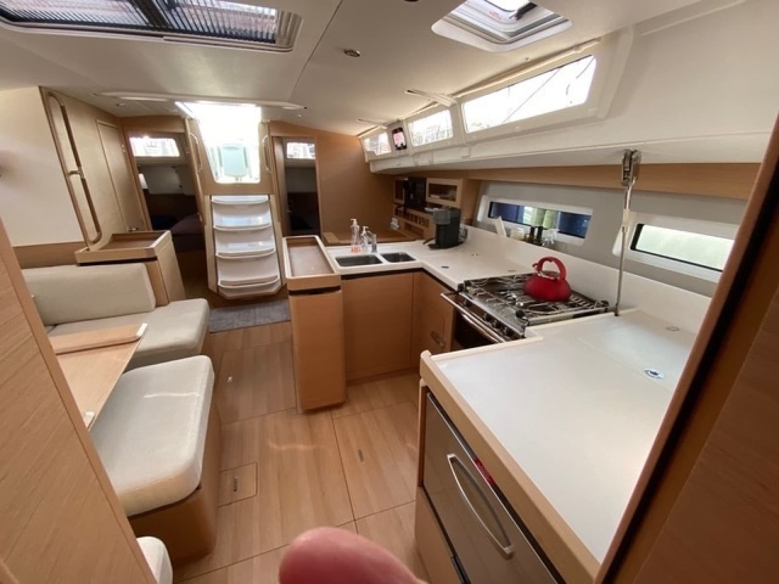 2020 Jeanneau Sun Odyssey 490 - Photo 19