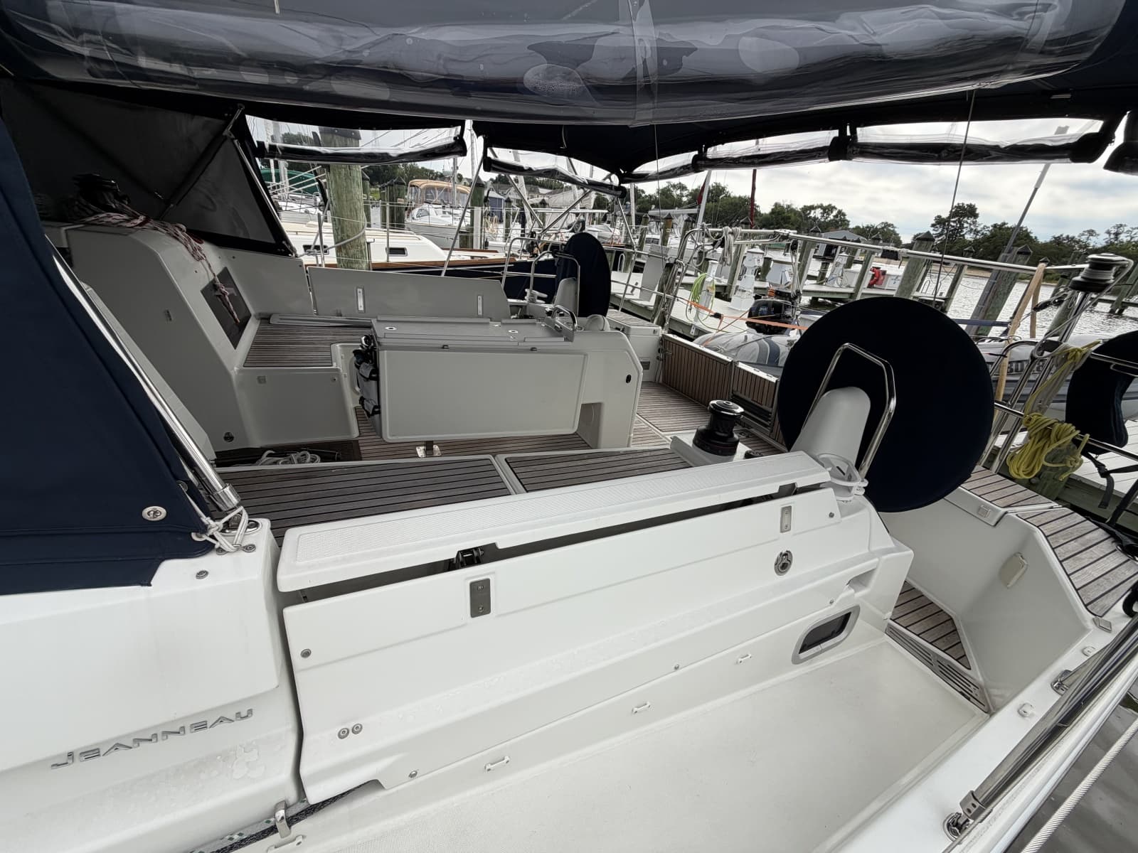 2020 Jeanneau Sun Odyssey 490 - Photo 8