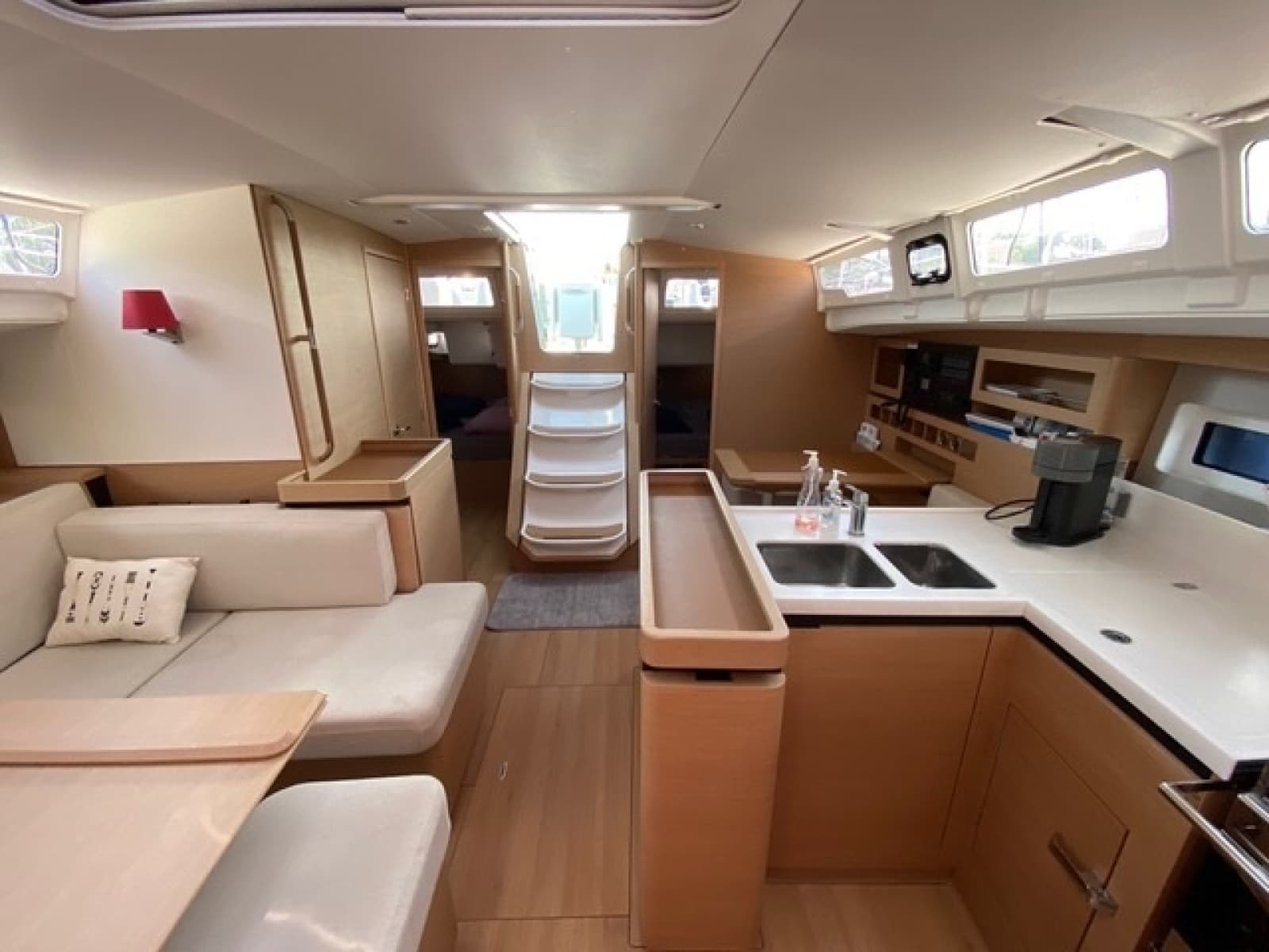 2020 Jeanneau Sun Odyssey 490 - Photo 15