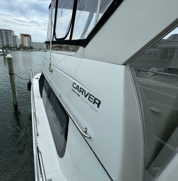 1999 Carver 406 Aft Cabin Motor Yacht - Photo 11