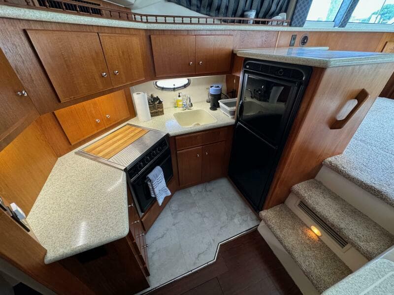 1999 Carver 406 Aft Cabin Motor Yacht - Photo 32