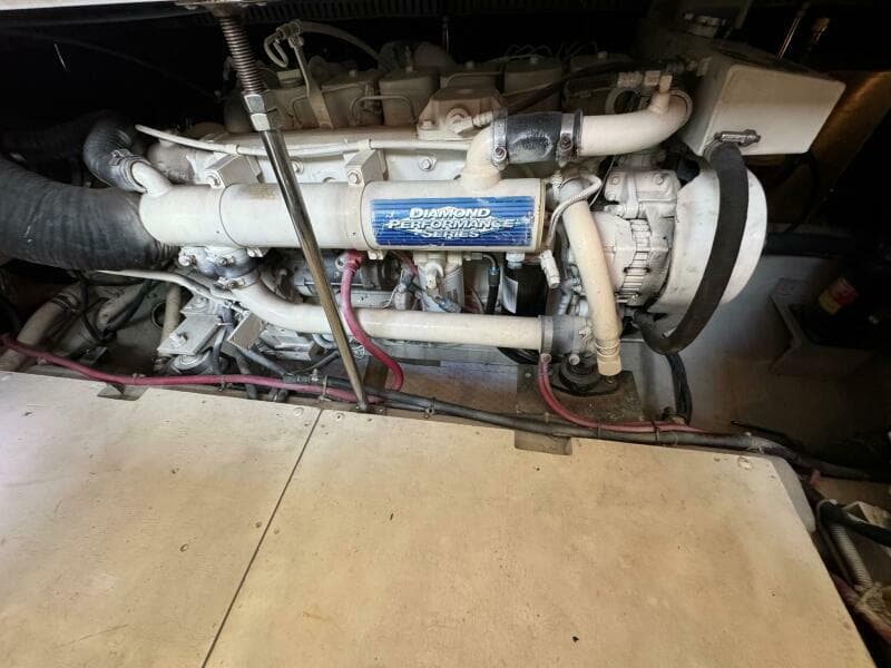 1999 Carver 406 Aft Cabin Motor Yacht - Photo 47