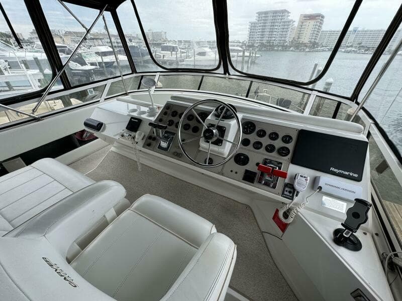 1999 Carver 406 Aft Cabin Motor Yacht - Photo 18