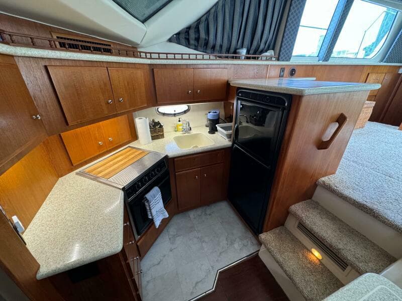 1999 Carver 406 Aft Cabin Motor Yacht - Photo 35