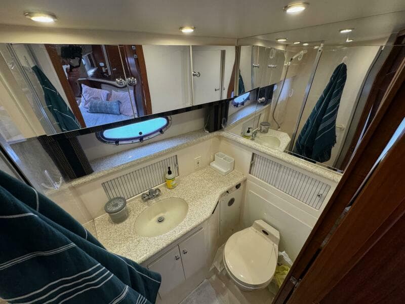1999 Carver 406 Aft Cabin Motor Yacht - Photo 41