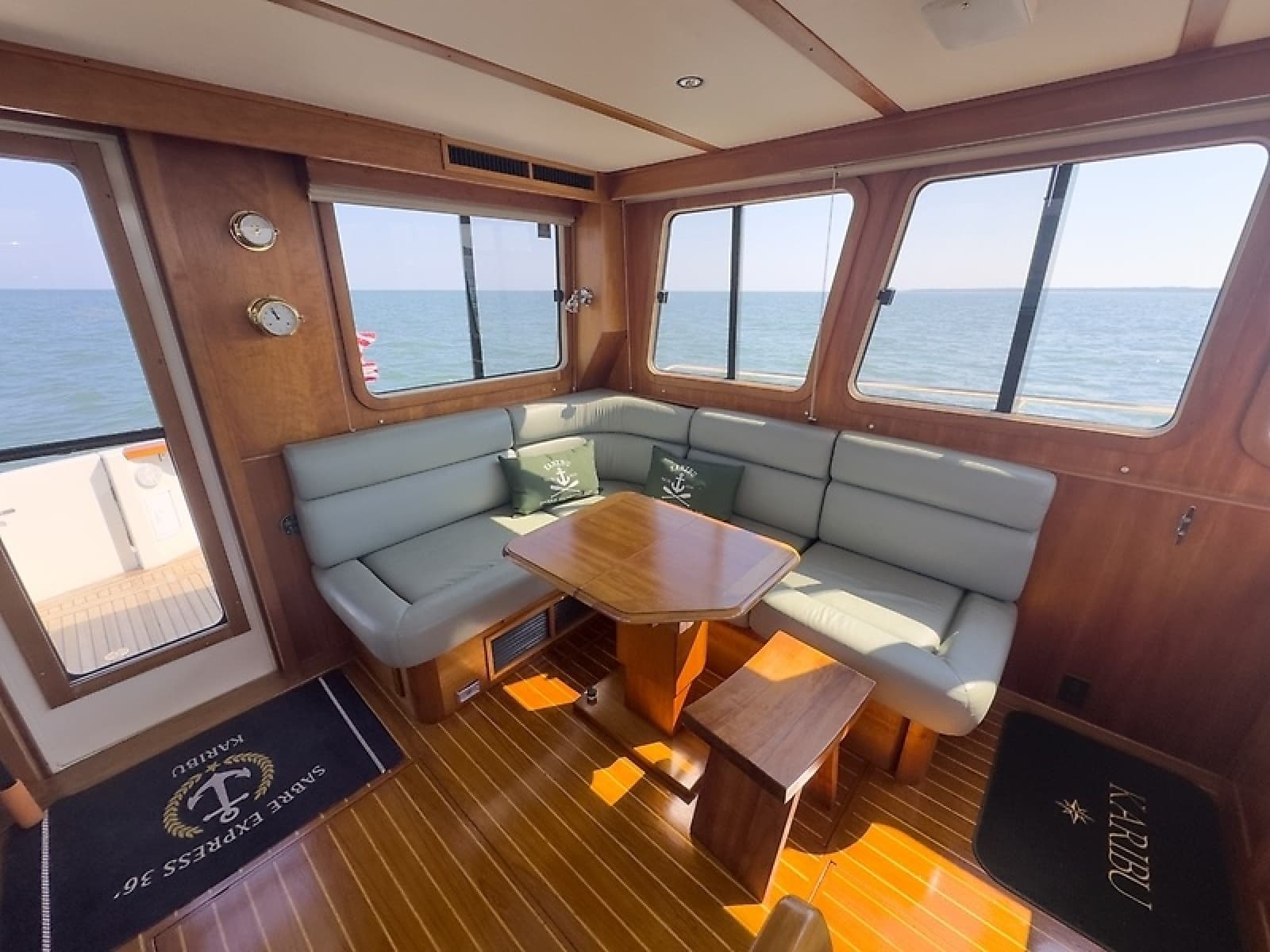 2002 Sabre 36 Express - Photo 10