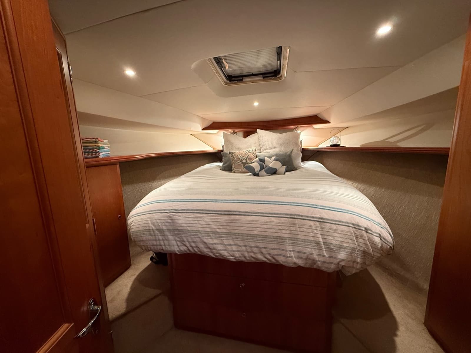 2001 Silverton Convertible - Photo 27