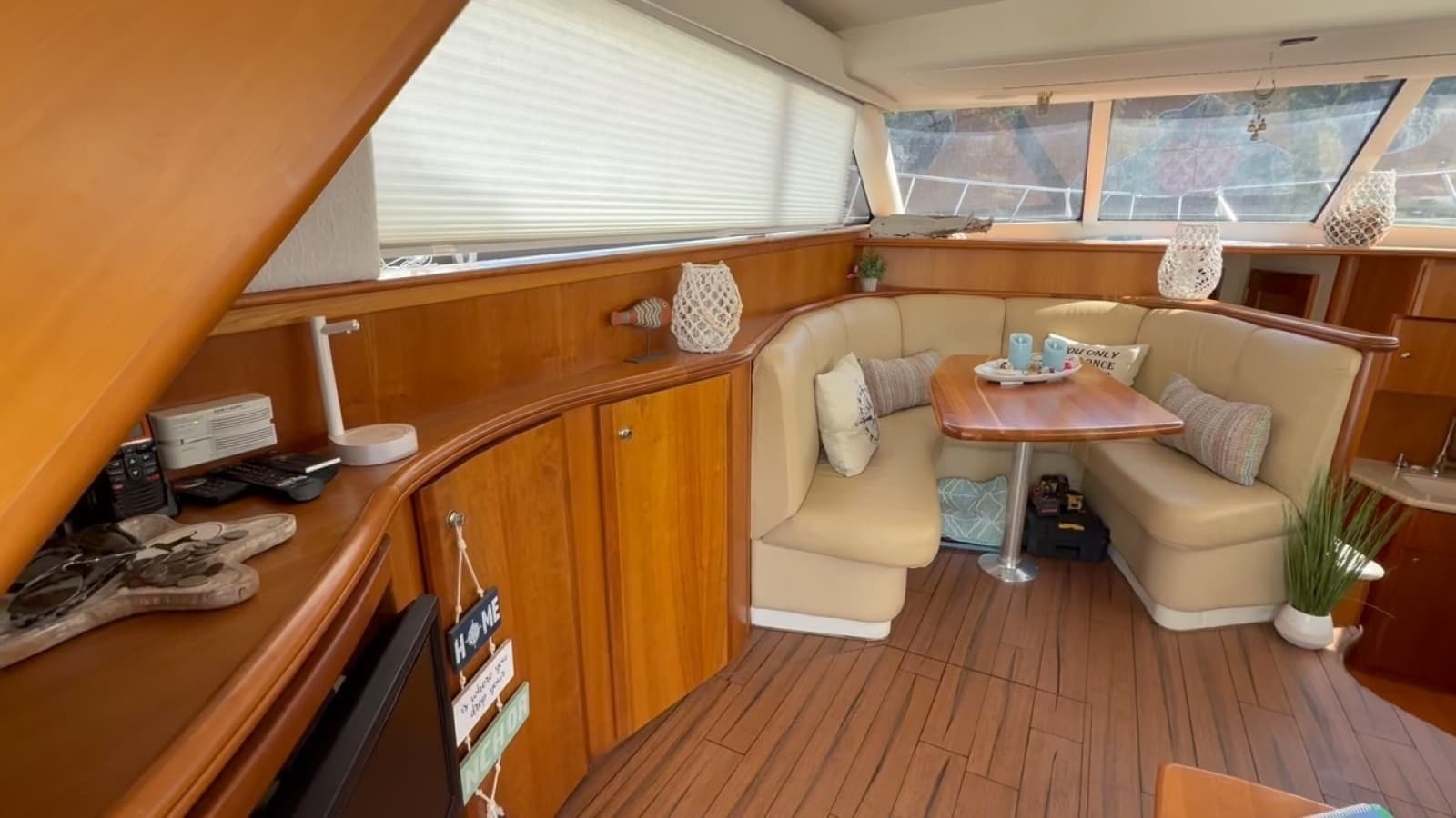 2001 Silverton Convertible - Photo 19