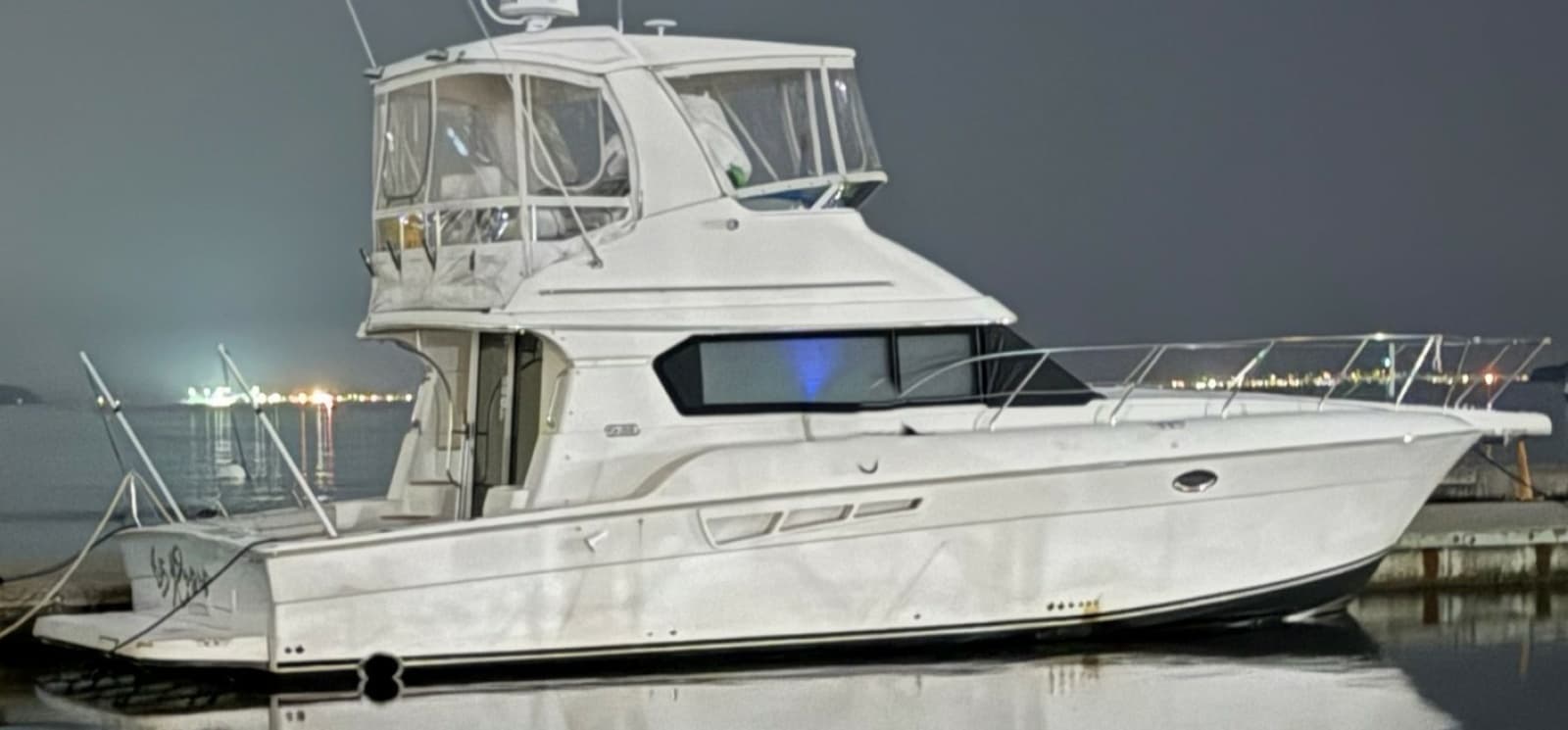 2001 Silverton Convertible - Photo 2