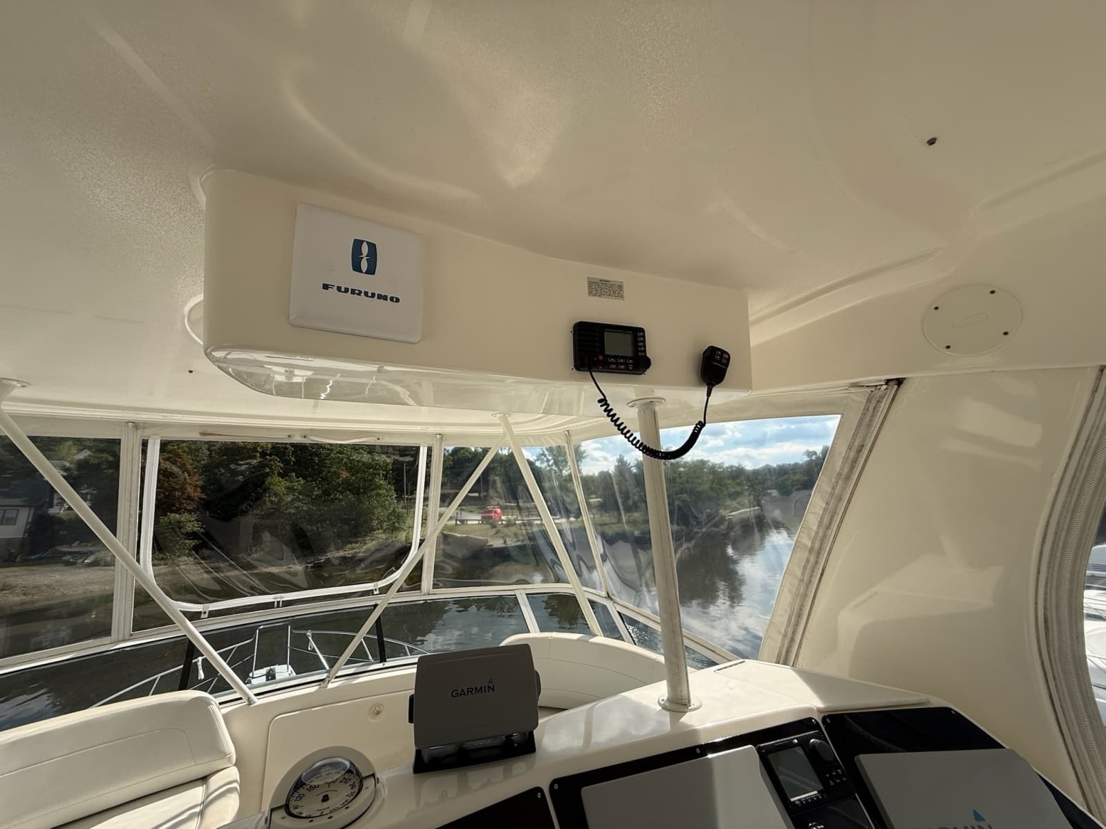 2001 Silverton Convertible - Photo 11