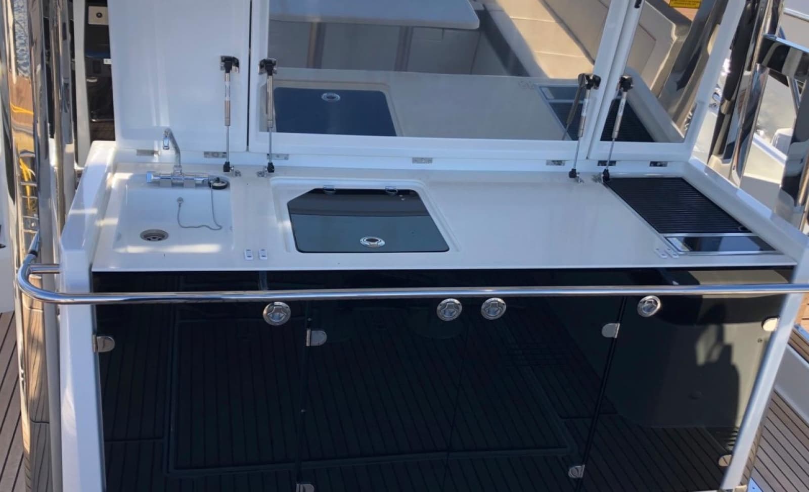 2025 Jeanneau Leader 12.5 WA - Photo 9