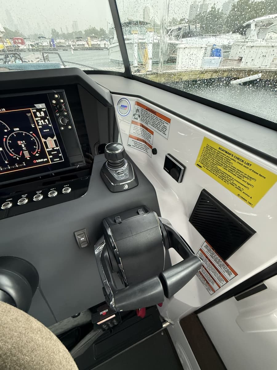 2023 Axopar Brabus 37 XC Cross Cabin - Photo 15
