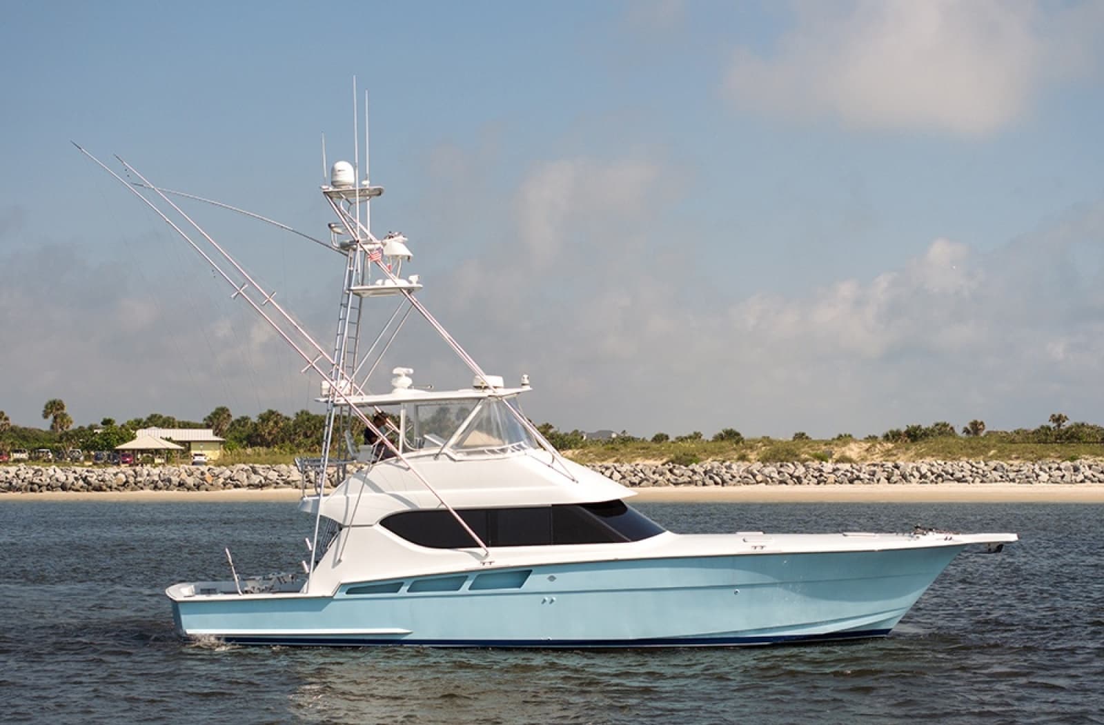 2001 Hatteras 55 Convertible - Photo 2