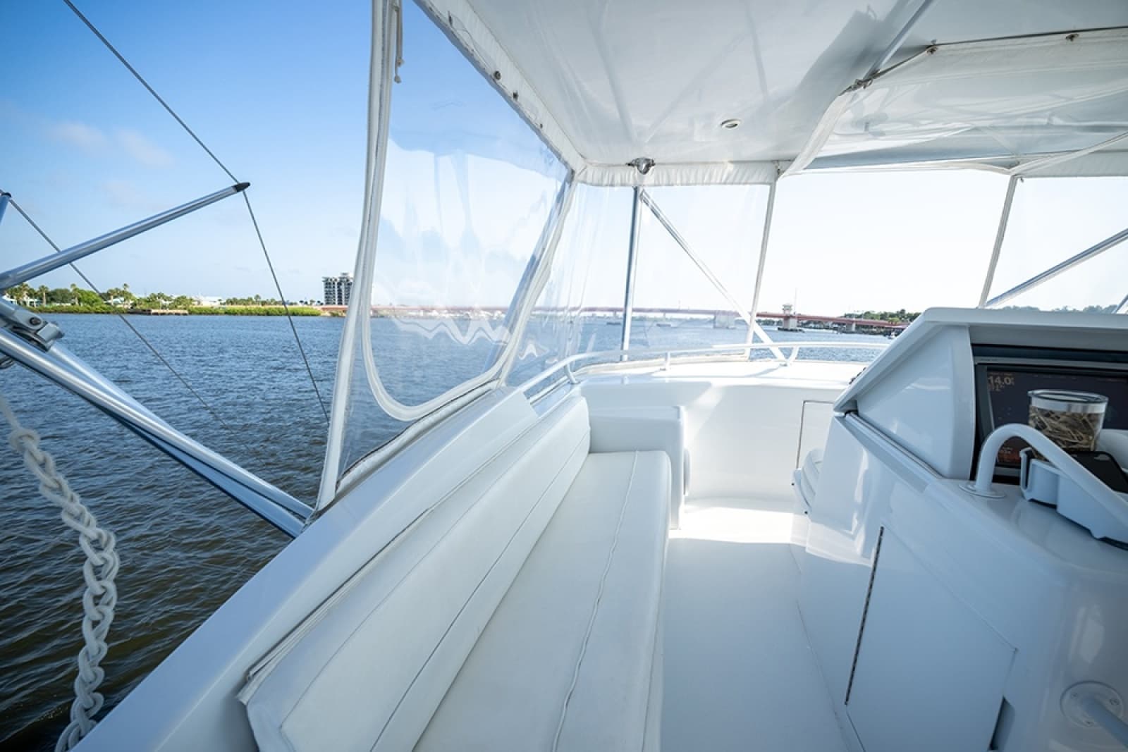 2001 Hatteras 55 Convertible - Photo 21