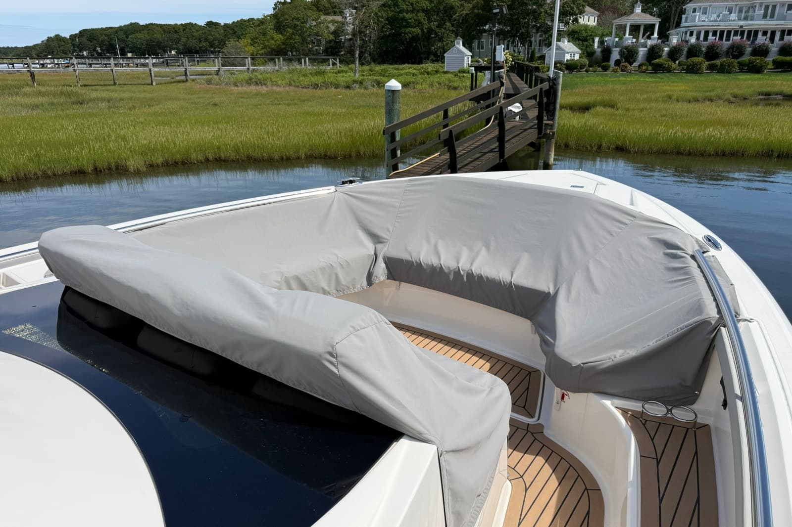 2022 Tiara Yachts 48 LS - Photo 58