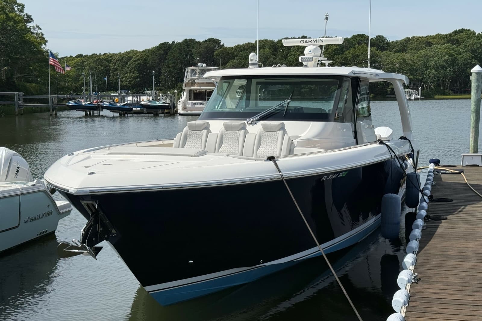 2022 Tiara Yachts 48 LS - Photo 1
