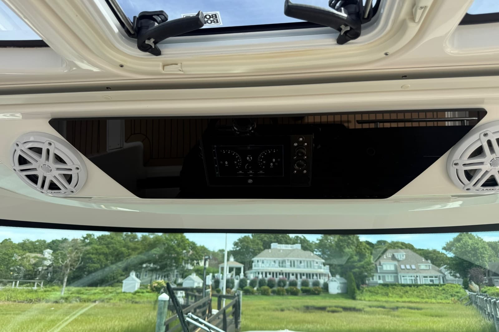 2022 Tiara Yachts 48 LS - Photo 16