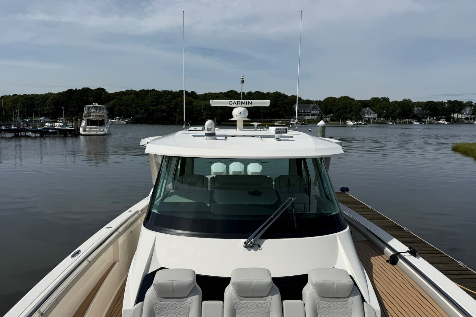 2022 Tiara Yachts 48 LS - Photo 32