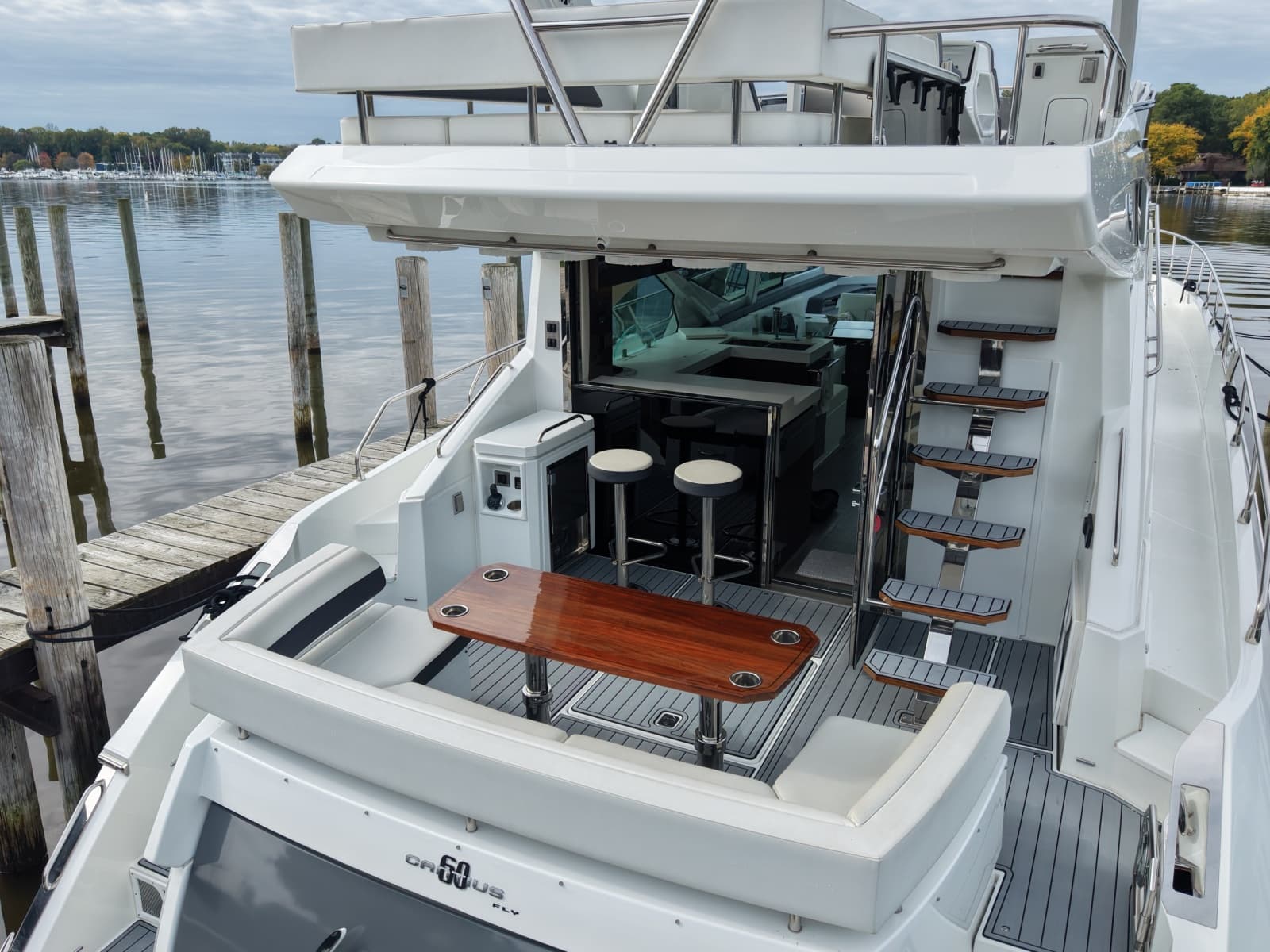 2019 Cruisers 60 FLY - Photo 11