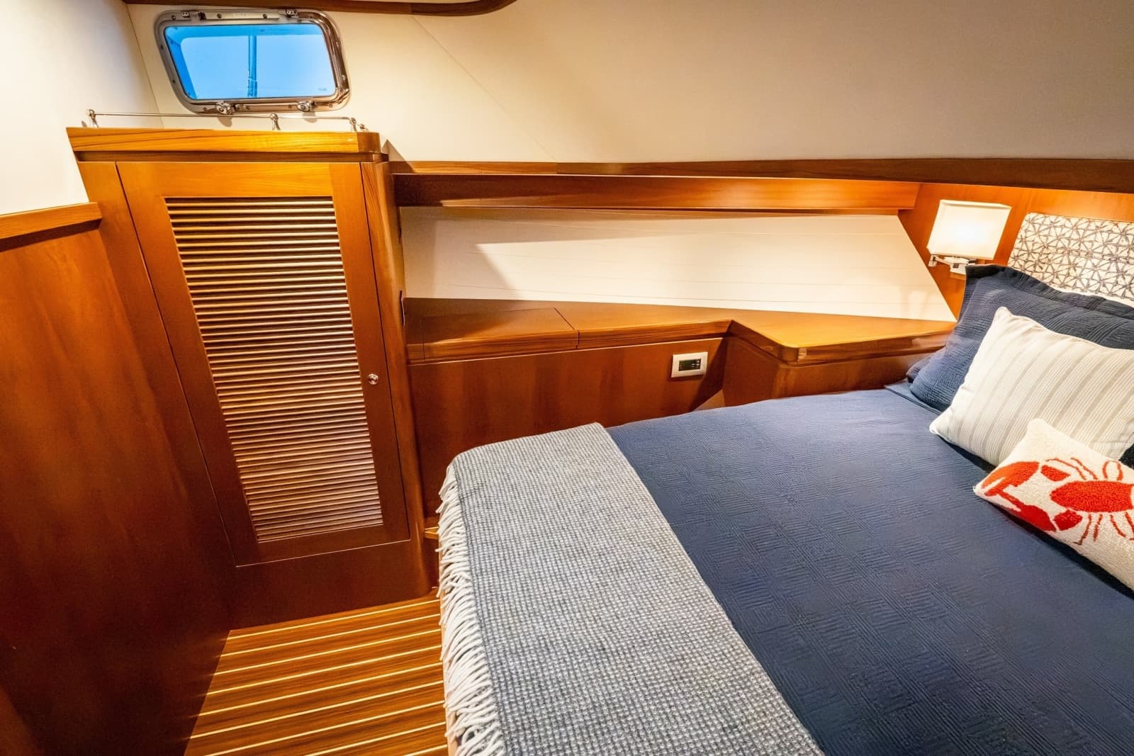 2027 Hunt Yachts 56 Flybridge - Photo 65