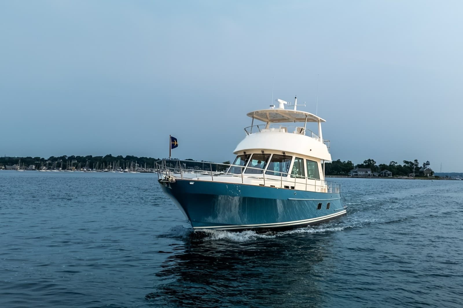 2027 Hunt Yachts 56 Flybridge - Photo 16