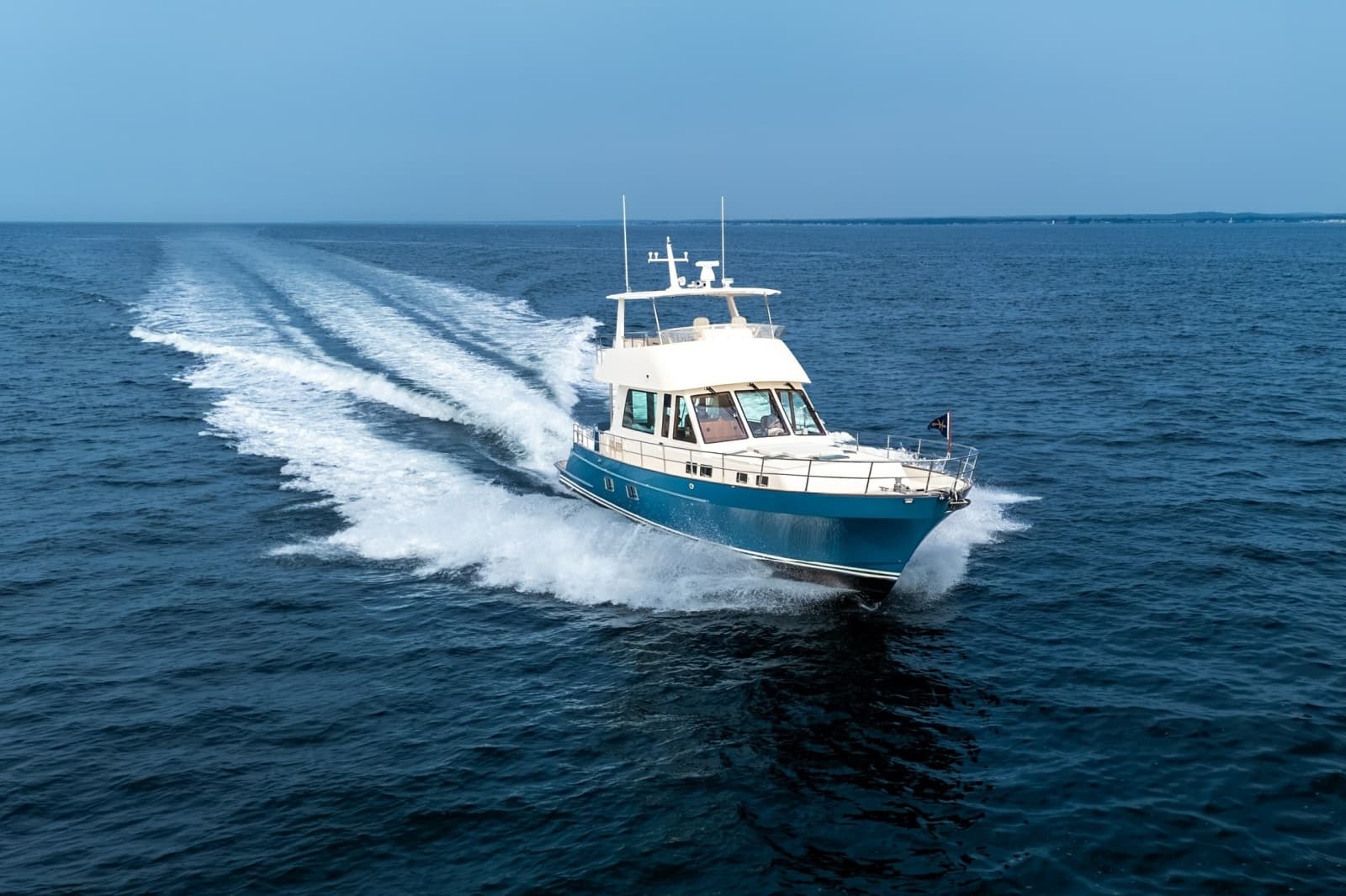 2027 Hunt Yachts 56 Flybridge - Photo 15