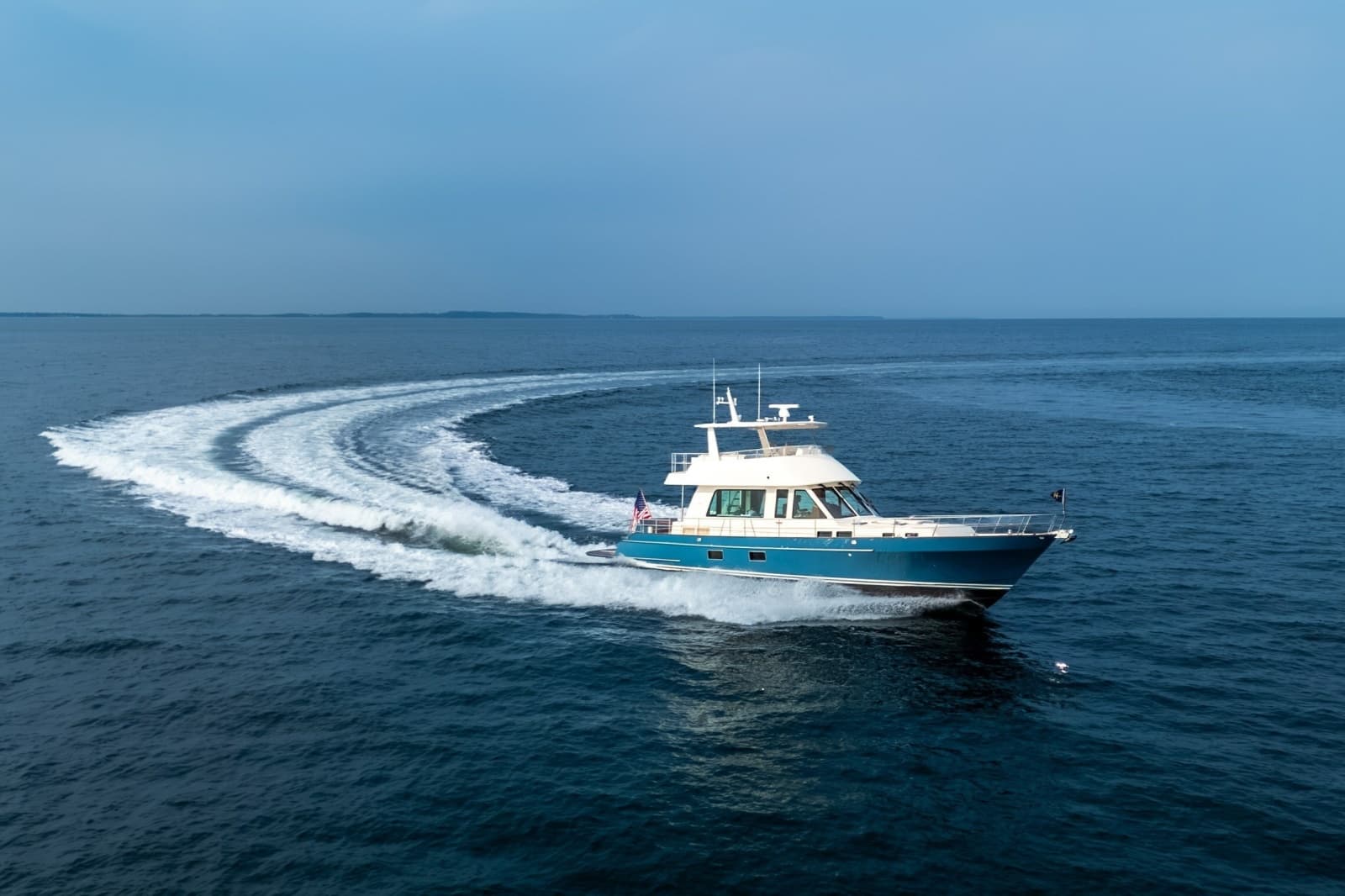 2027 Hunt Yachts 56 Flybridge - Photo 13